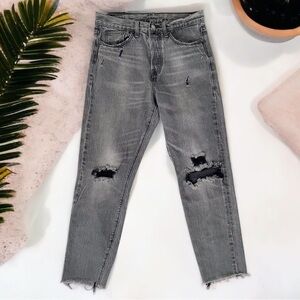 Levi’s Wedgie Icon in Grey Tumble high rise relaxed jeans 27